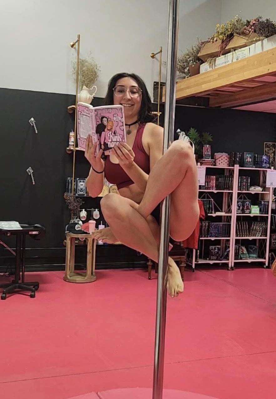 Lou — Beginner & Intermediate Pole Instructor at Studio Verto